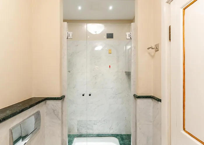 Hotell Art Commercianti