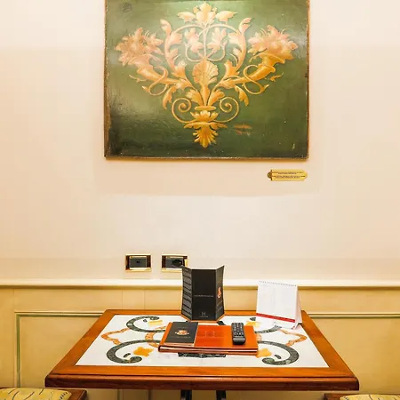 Art Commercianti Hotel 4*