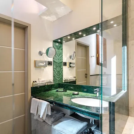 فندق Art Commercianti