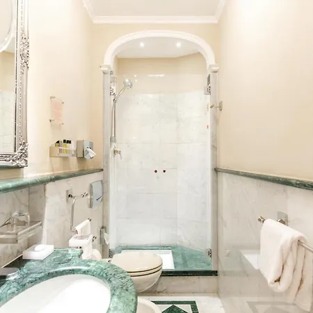 Art Commercianti 4* Bolonha