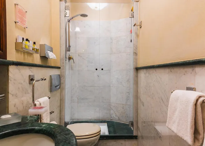 Art Commercianti Hotel 4*