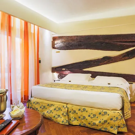 Art Commercianti Hotel