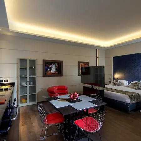 Hotel Art Commercianti 4*