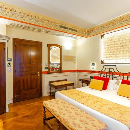 Hotel Art Commercianti 4*