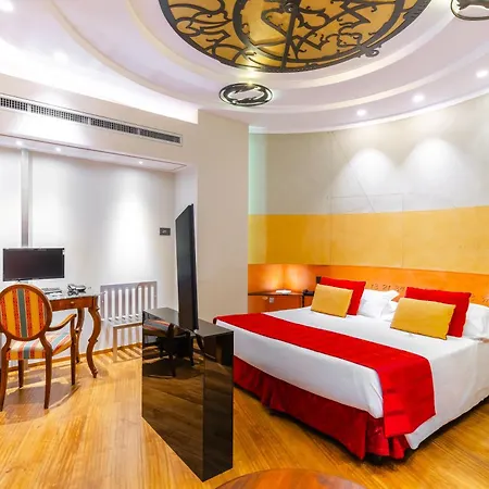 Art Commercianti Otel Bolonya