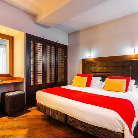 Hotel Art Commercianti 4*