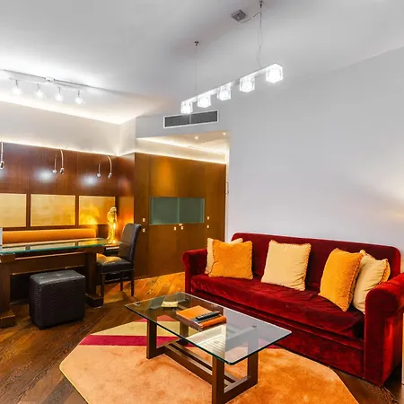Art Commercianti Otel 4*