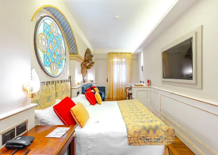 Art Commercianti Otel Bolonya